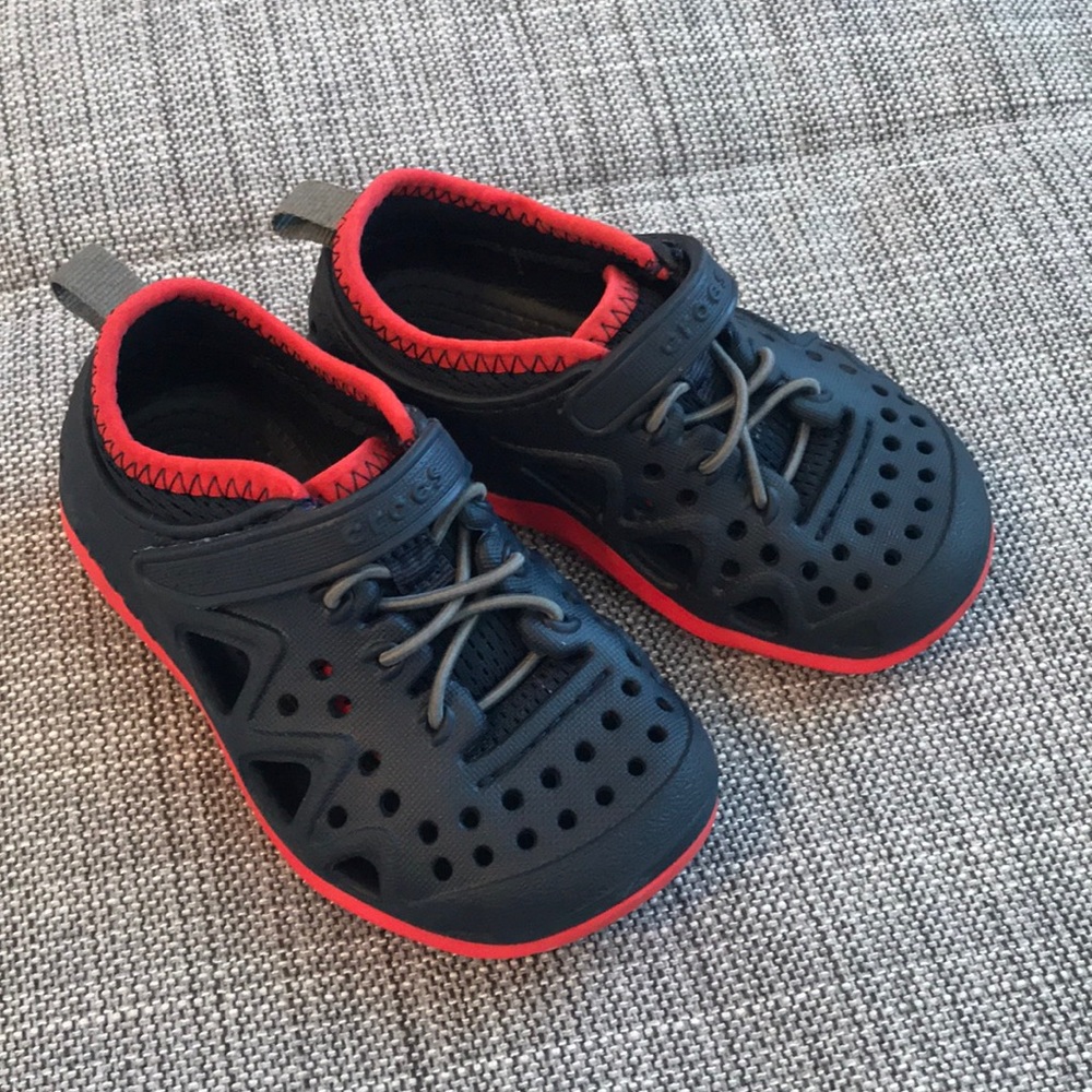 Crocs sz 8